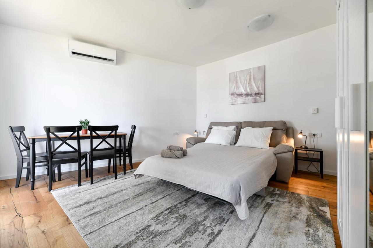 Apartment Canada Zadar Bagian luar foto