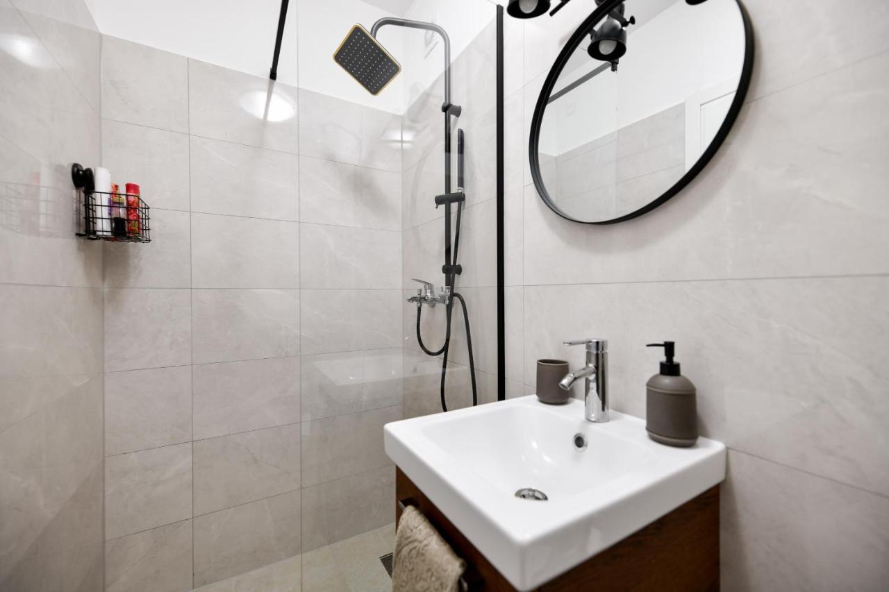 Apartment Canada Zadar Bagian luar foto