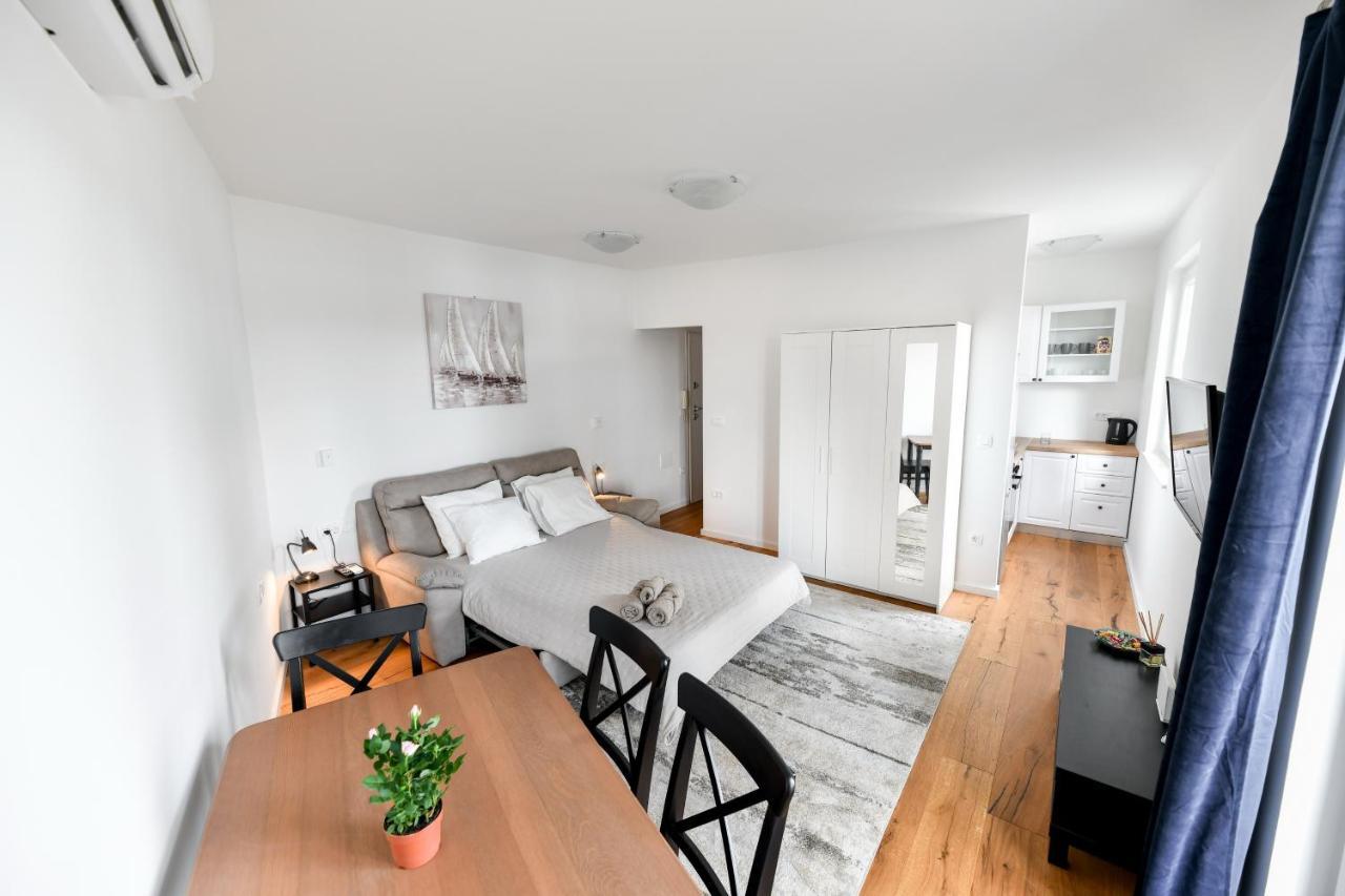 Apartment Canada Zadar Bagian luar foto